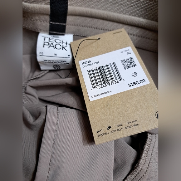 Nike Sportswear Tech Pack Reflective Unlined Cargo Pants - Picture 8 of 10